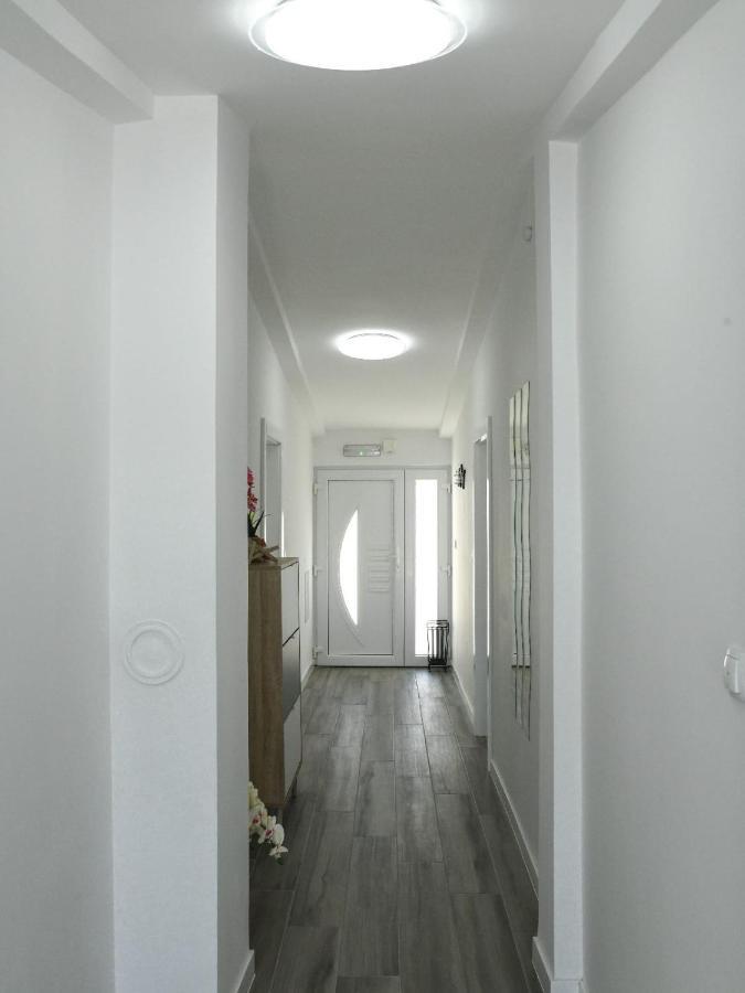 Apartmani Antonia 트로기르 외부 사진